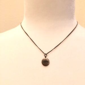 3 for $10 🏷 Vintage LOVE layering necklace